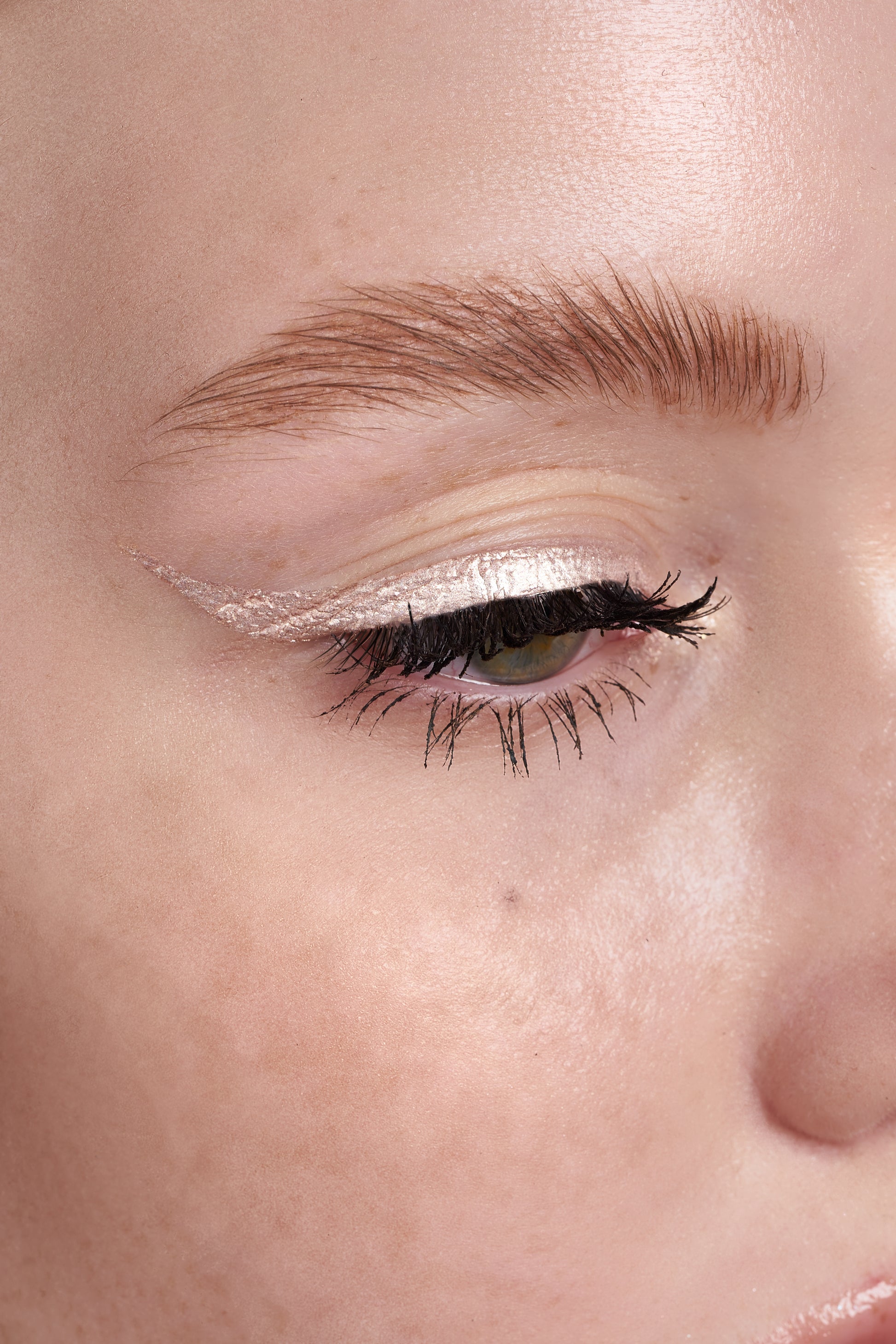 CREAM EYESHADOW