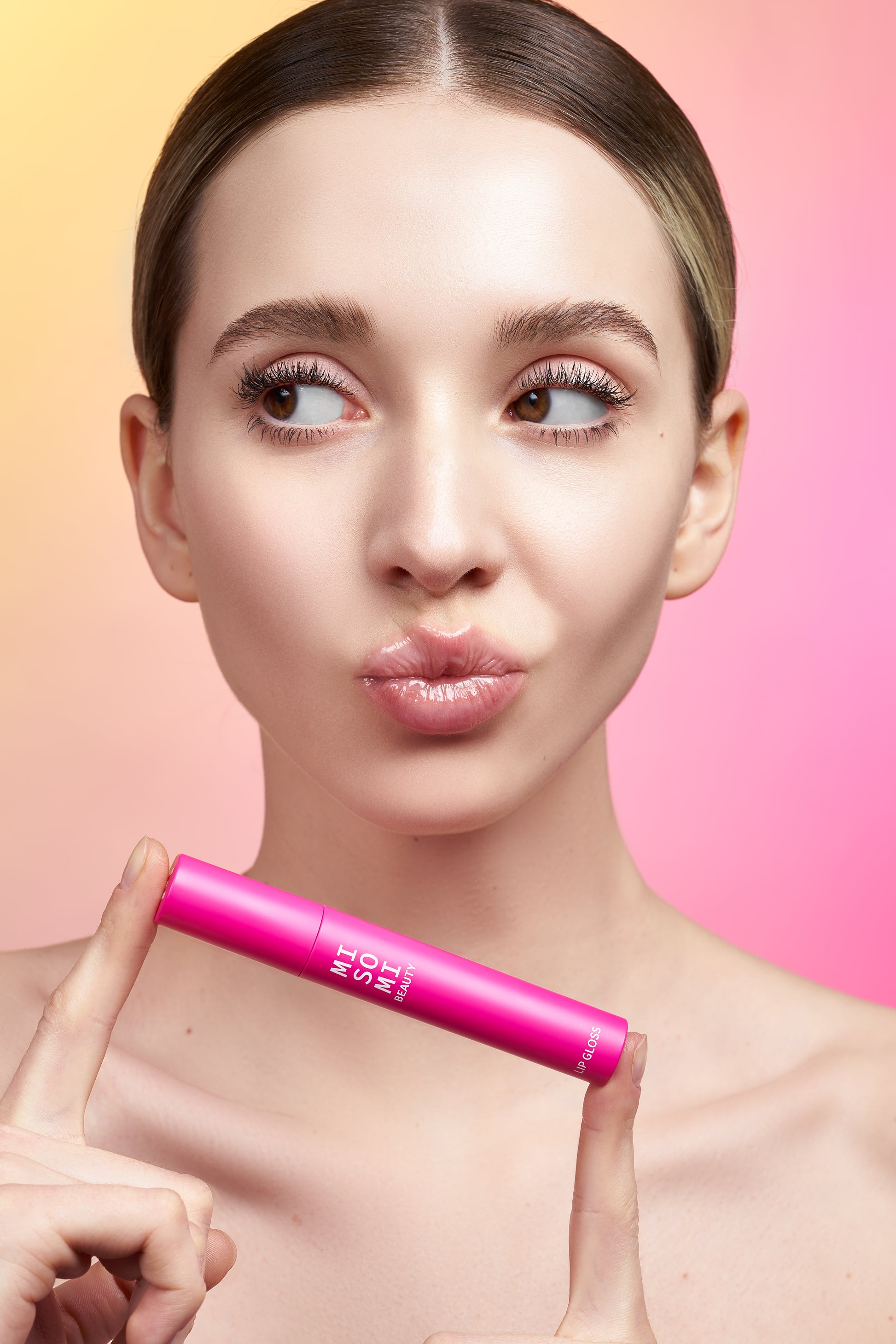 LIP GLOSS